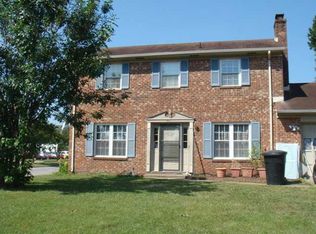 941 Woodhue Ct, Virginia Beach, VA 23452