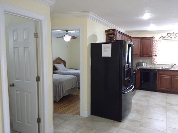3rd image of 6139 Carlton Ave
