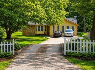 30 Price Dr, Locust Grove, GA 30248