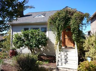 1921 30th Ave S, Seattle, WA 98144