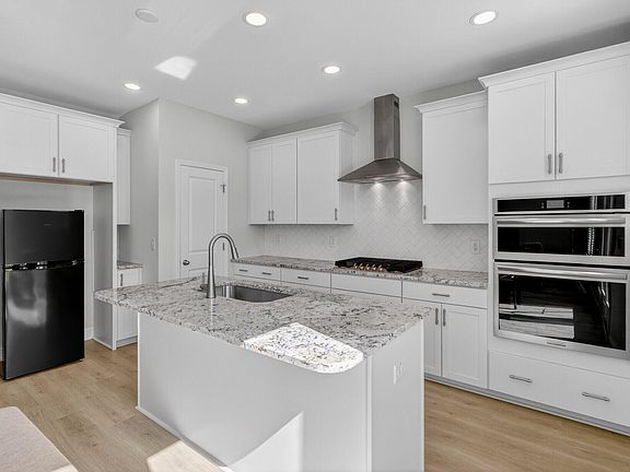 2nd image of 490 Eagleview Dr
