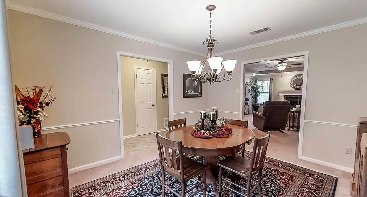 2508 Grist Mill Rd — Photo 3