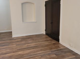 4922 W Cuyler Ave #B, Chicago, IL 60641