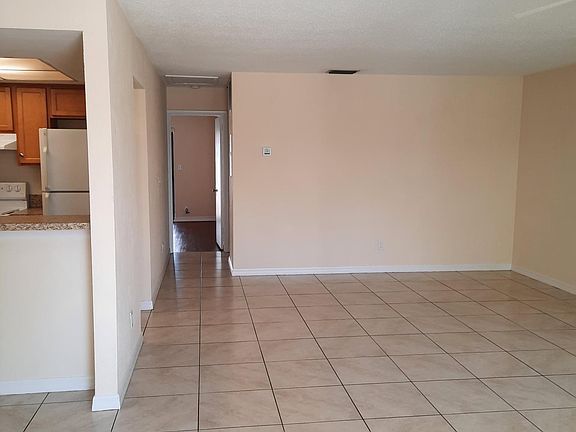 5th image of 6 Tomoka Meadows Blvd