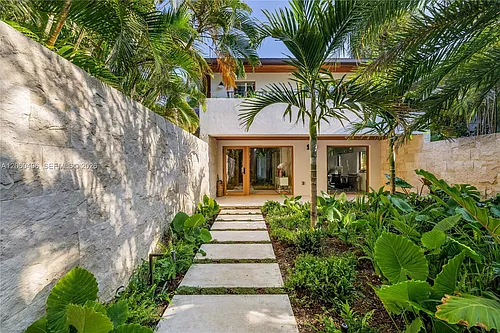 3600 Stewart Ave Photo 1