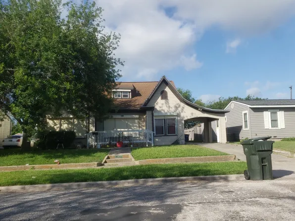 3641 S Saxet Dr, Corpus Christi, TX 78408