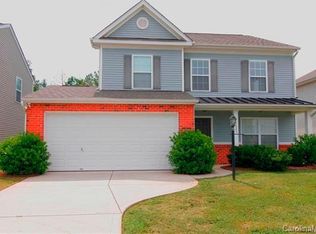 11809 Village Pond Dr, Charlotte, NC 28278