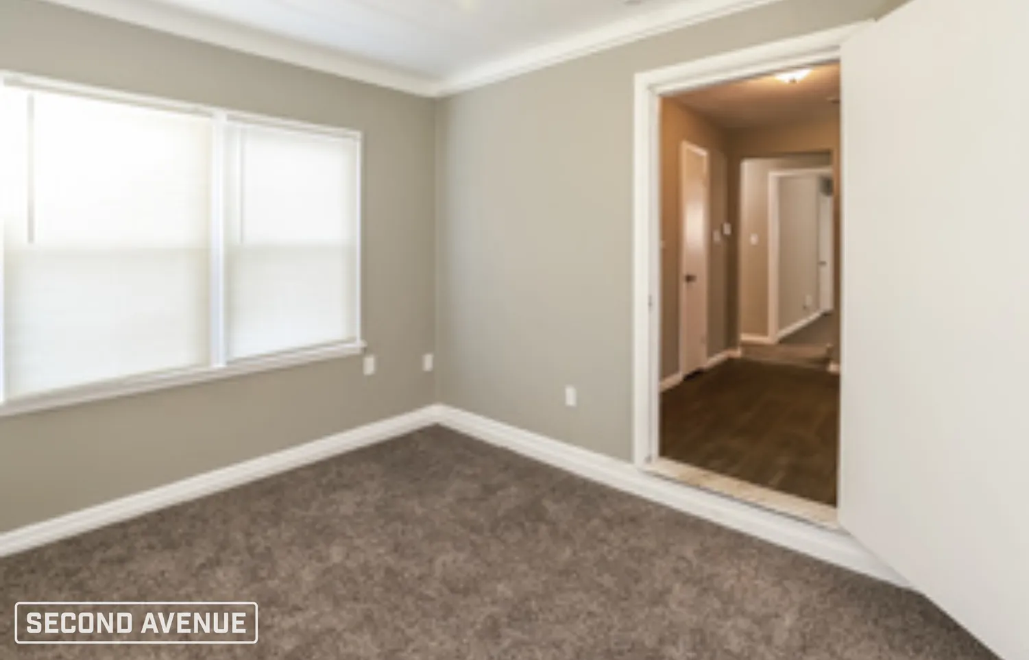 4 bed, 1.0 bath, 1512 sqft, $1,720 — Photo 2