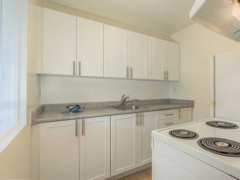 225 Capel St — Photo 11