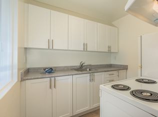Kingsway Apartments, Sarnia, ON N7T 6T6