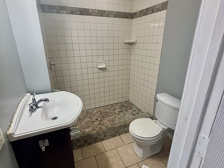 2821 E Vermont St #2821 — Photo 12