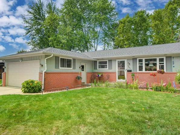4861 Manitoba Rd, Columbus, OH 43229