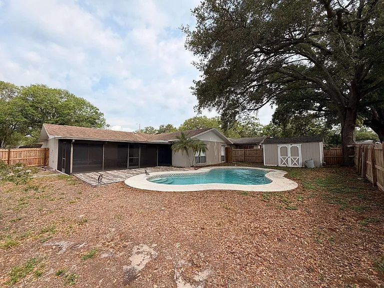 14001 Dominion Ct — Photo 38