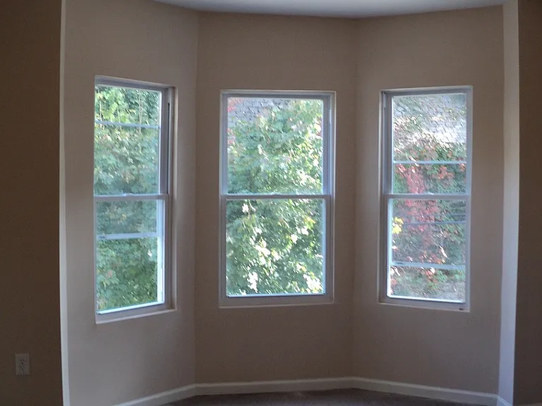 161 Weaver St — Photo 2