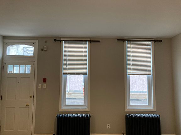 4th image of 115 Salaignac St Floor 1