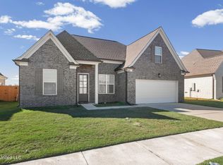 9205 Lakeside Cir S, Walls, MS 38680