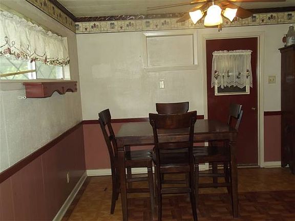 2nd image of 2656 Glenda Dr