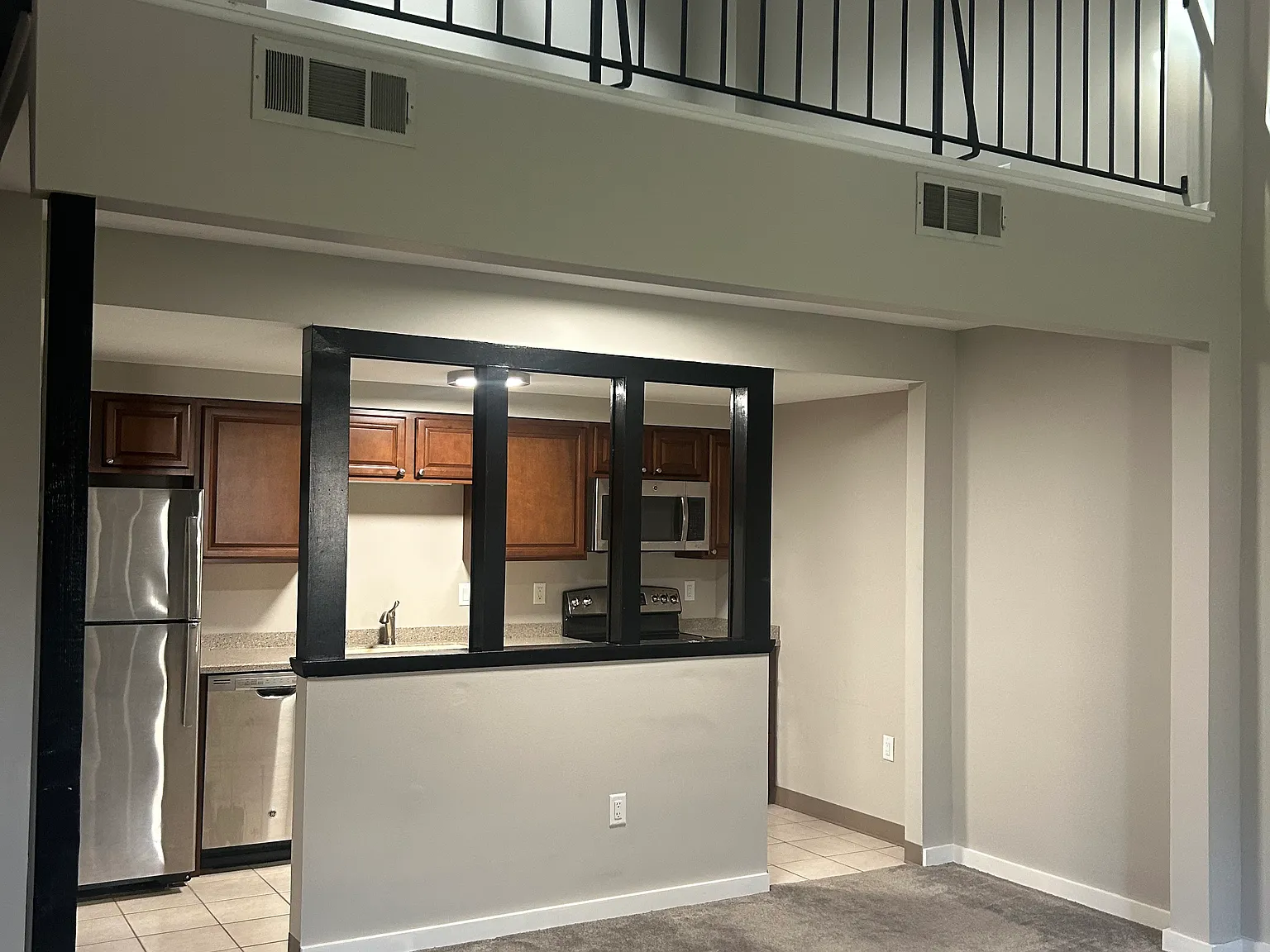 1 bed, 1000 sqft, $1,200 — Photo 3