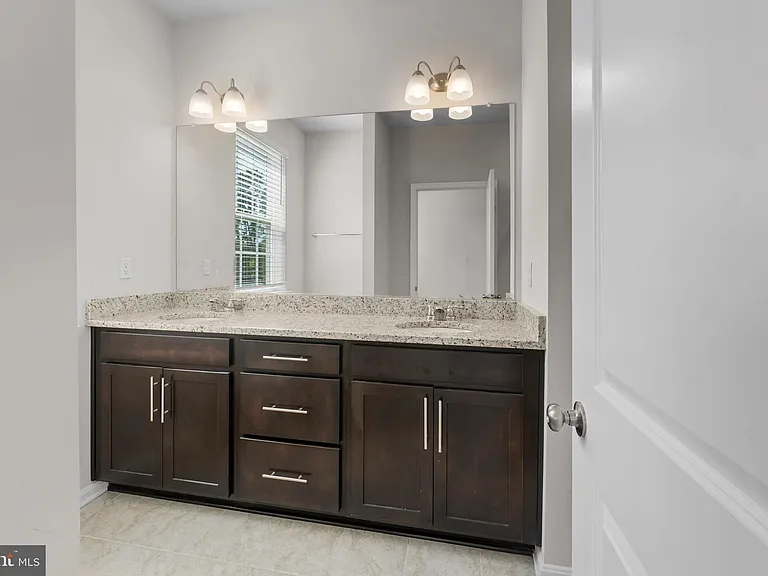1756 Red Fox Trl — Photo 24