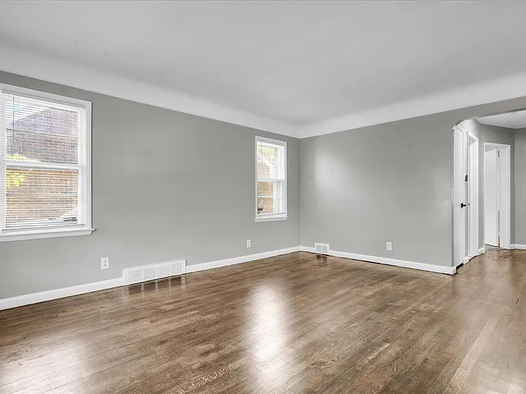 11577 Somerset Ave — Photo 6