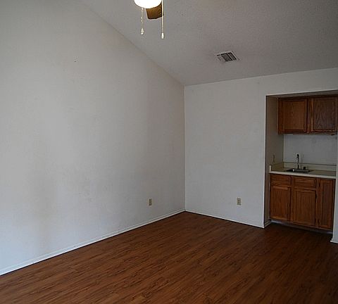 2nd image of 11138 El Sendero St APT 1