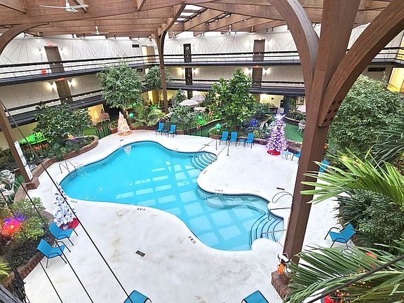 2nd image of 2929 Sunnyside Dr APT B326