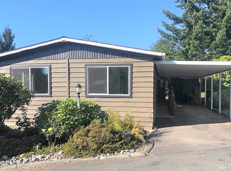 1st image of 4111 164th St SW Unit 40