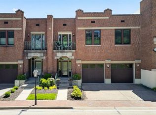 1228 S Main St, Saint Charles, MO 63301