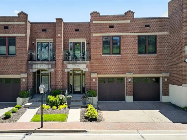 1228 S Main St, Saint Charles, MO 63301