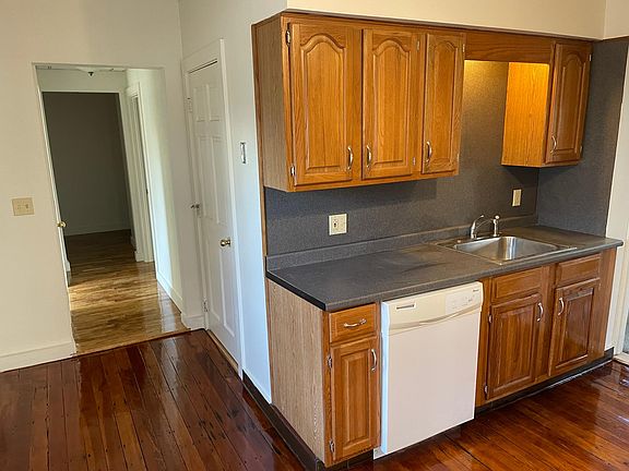 5th image of 97 Mawney St Floor 1