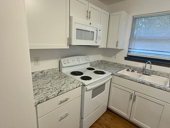 5th image of 7744 Queensbury Dr