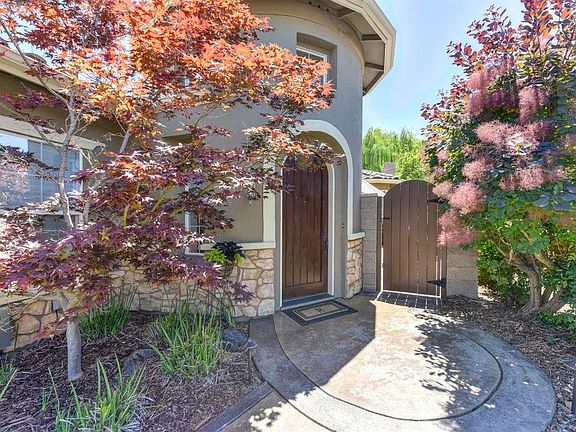 4th image of 8532 Las Brisas Cir