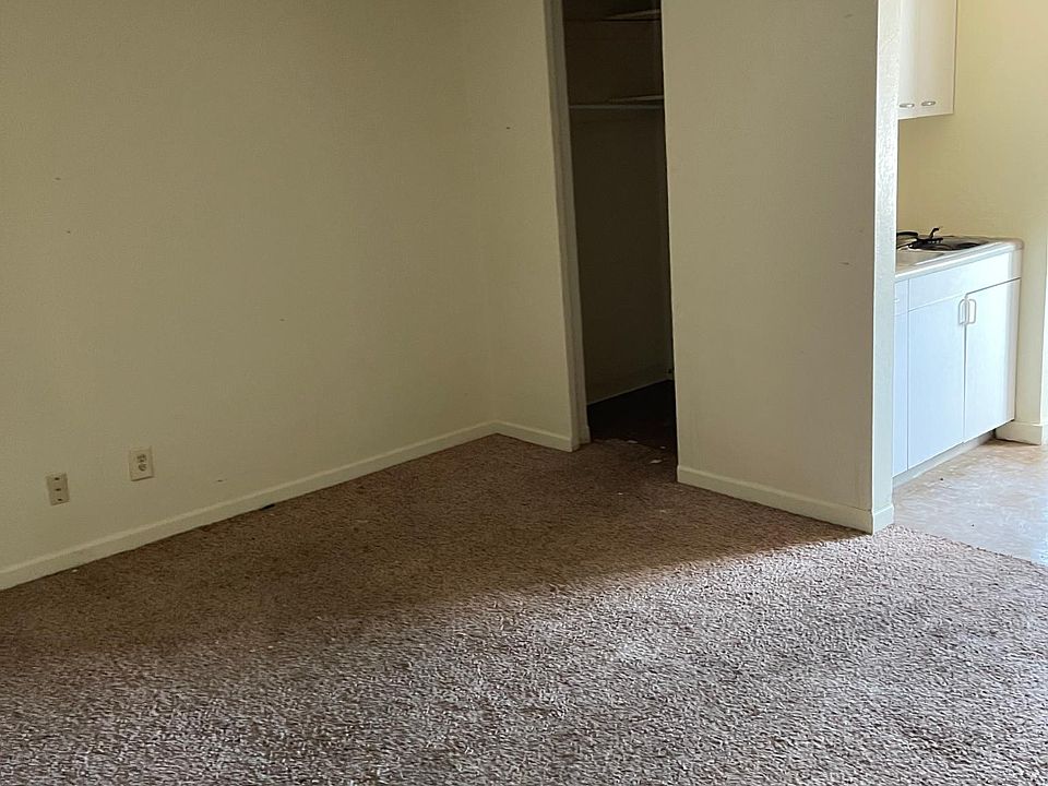 2nd image of 535 Blackhawk Blvd #6