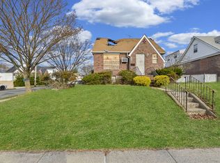 273 Edison St, Staten Island, NY 10306