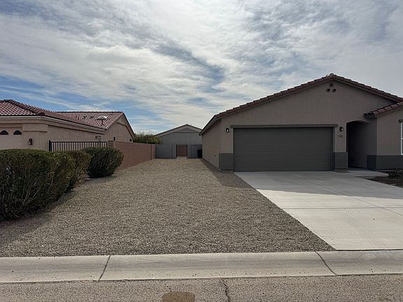 2nd image of 1840 E Clb House Way