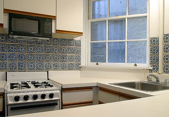 3rd image of 345 E 85th St APT 3FE