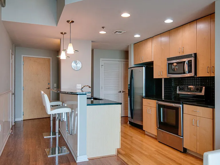 415 Church St #2613 — Photo 7