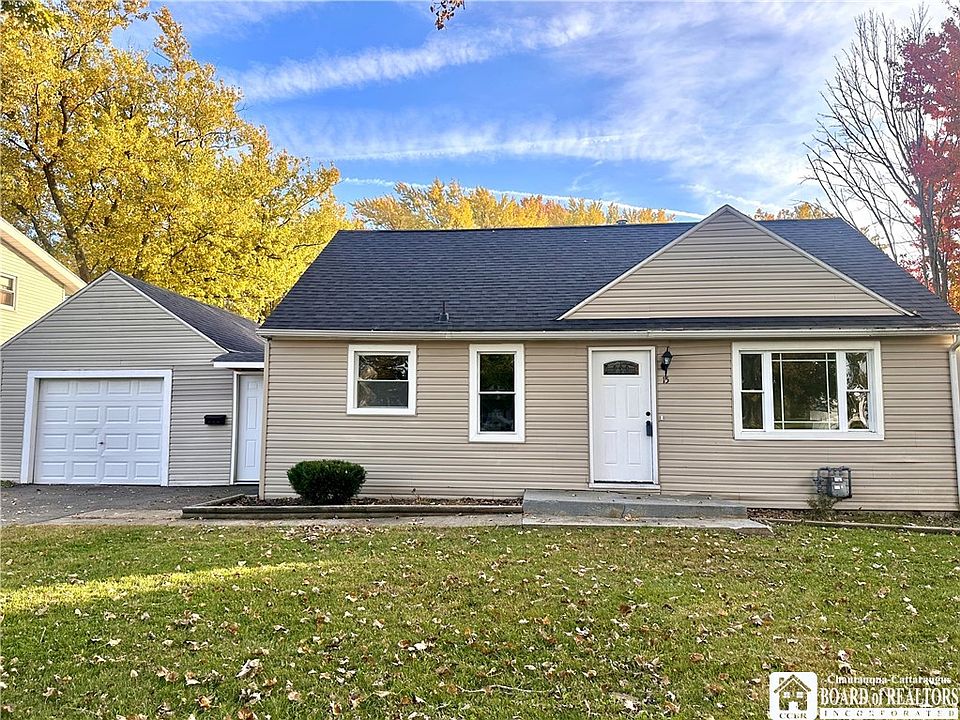 15 Greco Ln, Dunkirk, NY 14048 | Zillow