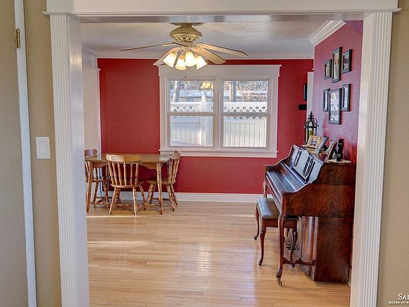 5th image of 313 N Parker St