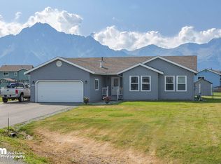 13696 E Grassland Cir, Palmer, AK 99645