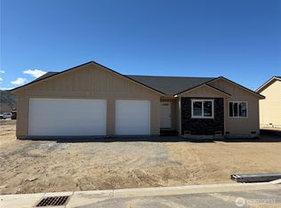 325 Emma Dr, Wenatchee, WA