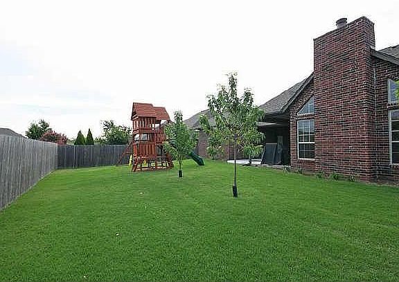 3rd image of 7522 E Galveston Pl