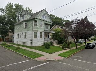 200 Pershing Ave, Roselle Park, NJ 07204