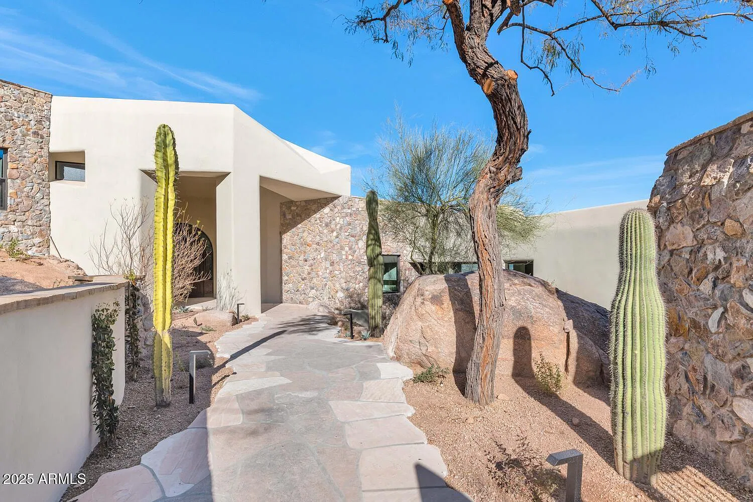 4 bed, 4.5 bath, 5387 sqft, $22,495 — Photo 4