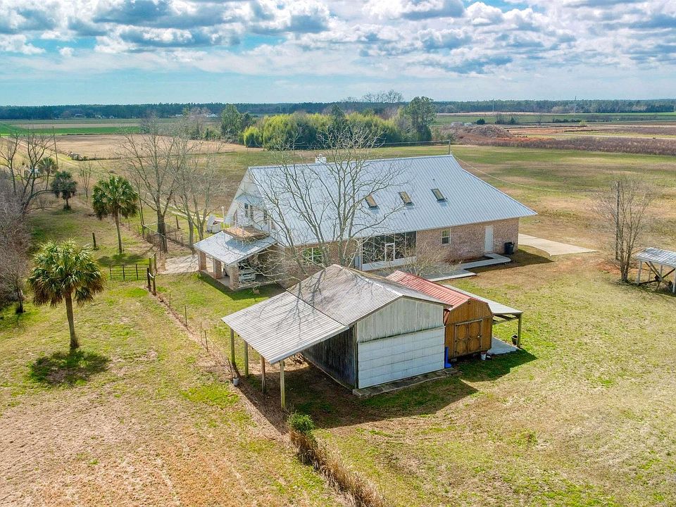 1st image of 28461 Gardner Rd