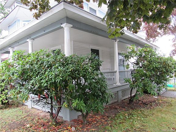 2nd image of 85 Grand Ave