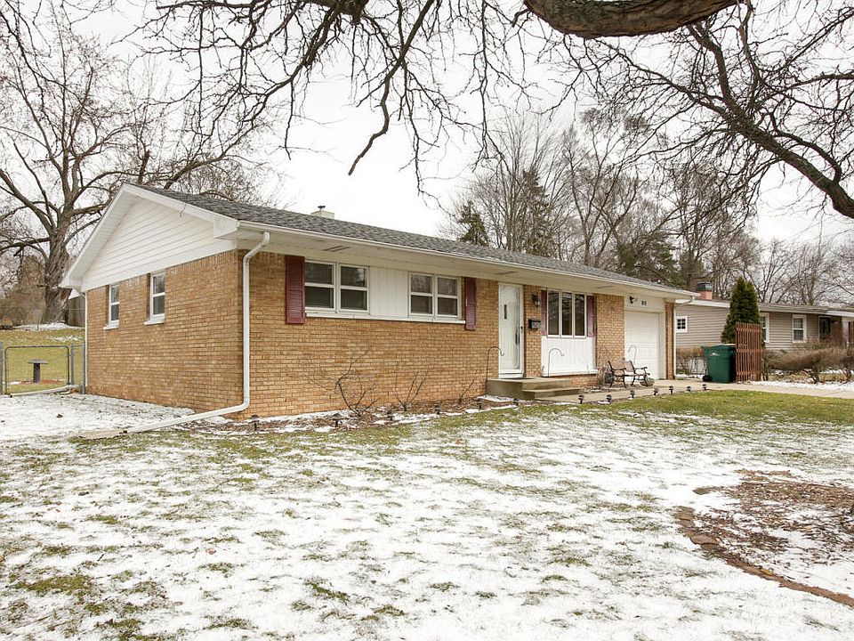 1st image of 949 Meadow Dr