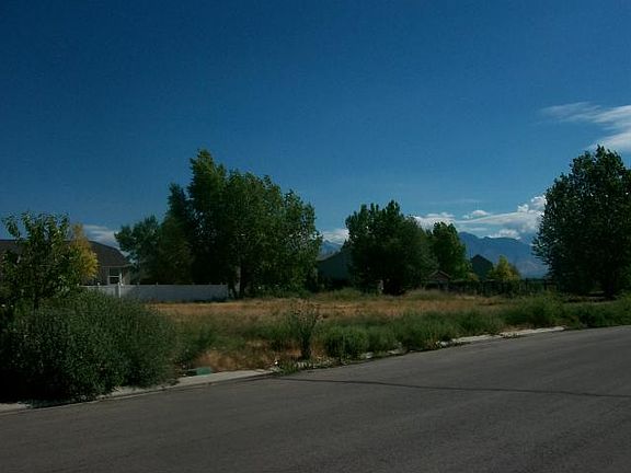 3rd image of 1026 Waterside Dr