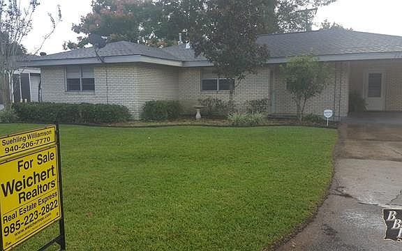 3rd image of 711 Winfield Blvd