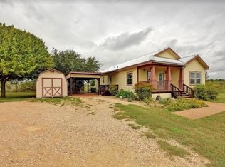 190 Lazy River Ln, Elgin, TX 78621